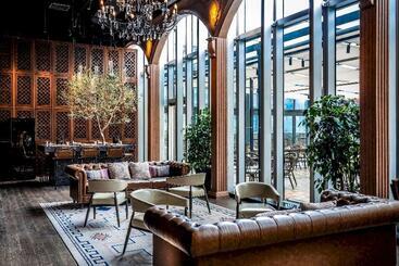 هتل Conrad Shanghai