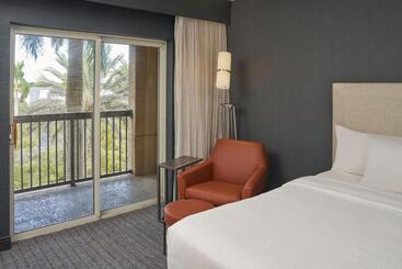 هتل Courtyard By Marriott Fort Lauderdale Weston