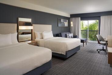 هتل Courtyard By Marriott Fort Lauderdale Weston