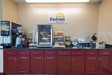 هتل Days Inn By Wyndham Coliseum Montgomery Al