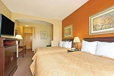 هتل Days Inn By Wyndham Coliseum Montgomery Al