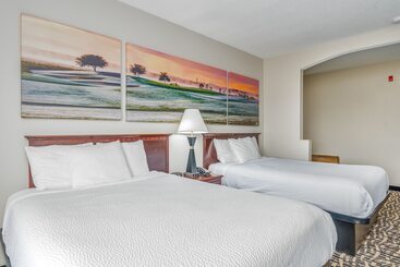 هتل Days Inn By Wyndham Coliseum Montgomery Al