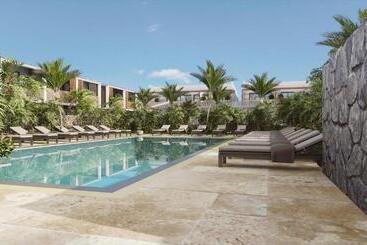 هتل Dimitile Hôtel & Spa
