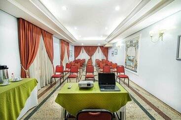 هتل Euro Suite Campinas
