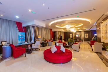 هتل Ewan Ajman Suites