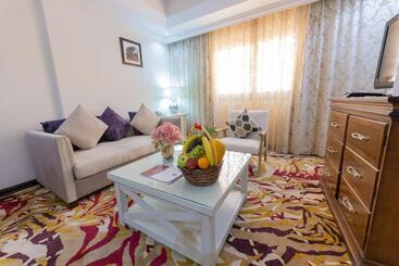 هتل Ewan Ajman Suites