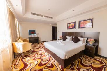 هتل Ewan Ajman Suites