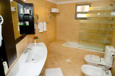 هتل Ewan Ajman Suites