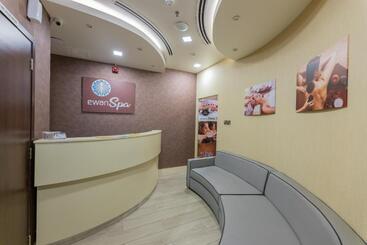 هتل Ewan Ajman Suites