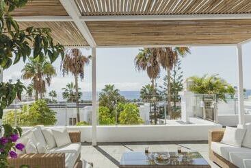فندق Flamingo Beach Mate