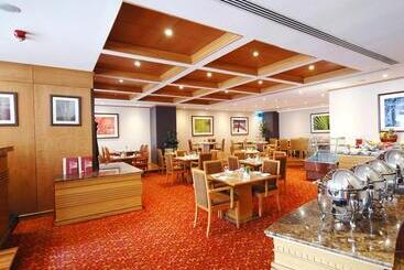 Golden Tulip Hotel Al  Barsha