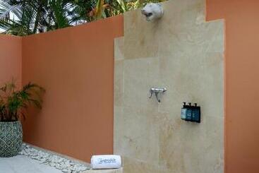 هتل Grand Palladium Jamaica Resort & Spa All Inclusive