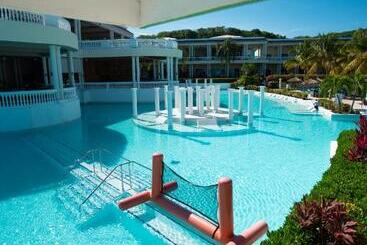هتل Grand Palladium Jamaica Resort & Spa All Inclusive