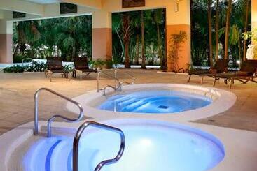 هتل Grand Palladium Jamaica Resort & Spa All Inclusive