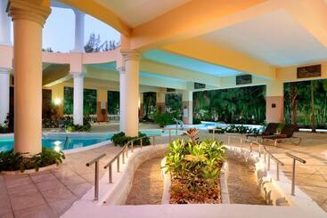 هتل Grand Palladium Jamaica Resort & Spa All Inclusive