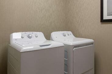هتل Hampton Inn & Suites Knoxvilledowntown