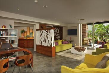 هتل Krystal Grand Los Cabos - All Inclusive