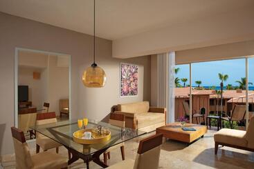 هتل Krystal Grand Los Cabos - All Inclusive