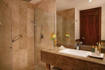 هتل Krystal Grand Los Cabos - All Inclusive