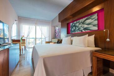 هتل Krystal Grand Los Cabos - All Inclusive