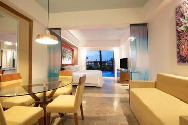هتل Krystal Grand Los Cabos - All Inclusive