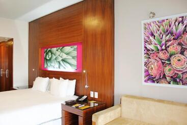 هتل Krystal Grand Los Cabos - All Inclusive