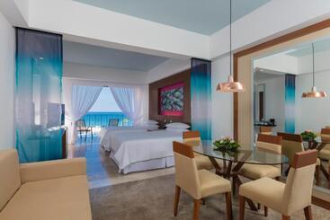 هتل Krystal Grand Los Cabos - All Inclusive