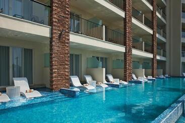 هتل Krystal Grand Los Cabos - All Inclusive