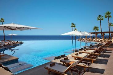 هتل Krystal Grand Los Cabos - All Inclusive