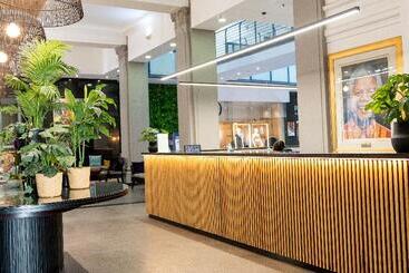 Hotel Mandela Rhodes Place