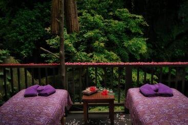 هتل Nandini Jungle By Hanging Gardens