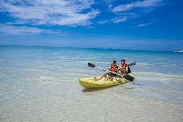 هتل New Star Beach Resort