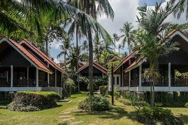 هتل New Star Beach Resort