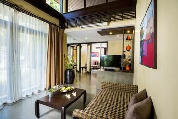 هتل New Star Beach Resort
