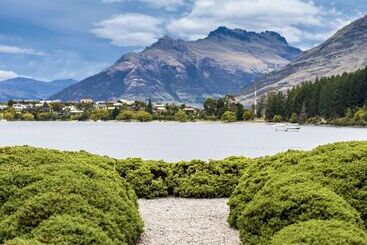 هتل Oaks Queenstown Club Suites