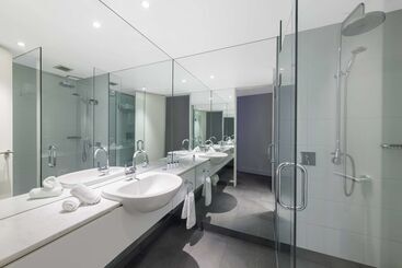 هتل Oaks Queenstown Club Suites