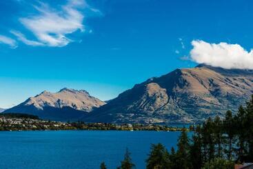 هتل Oaks Queenstown Club Suites
