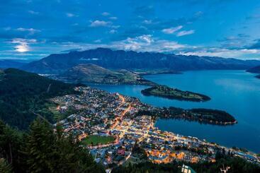 هتل Oaks Queenstown Club Suites
