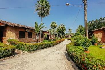 酒店 Porto Preguiças Resort