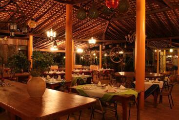 酒店 Porto Preguiças Resort
