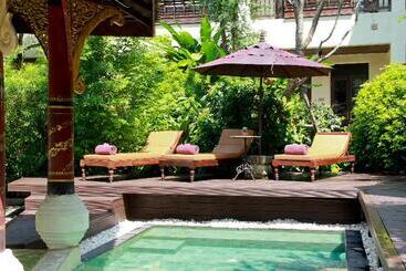 Отель Puripunn Hideaway