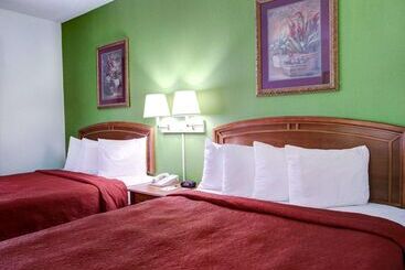 هتل Quality Inn & Suites Airport