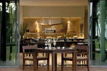 هتل Ramada Resort By Wyndham Khao Lak