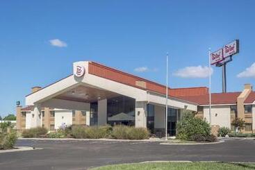 هتل Red Roof Inn & Suites Cincinnati North Mason