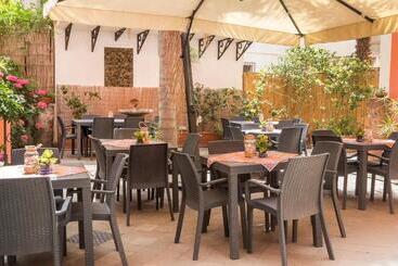 هتل Residence Alberghiero Eolie