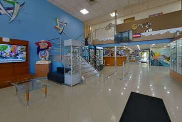 هتل Rodeway Inn & Suites Fort Lauderdale Airport & Cruise Port