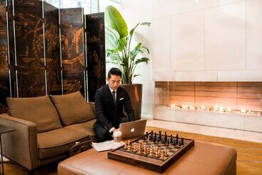 هتل Shangrila Vancouver