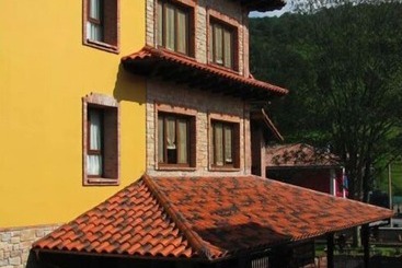 هتل & Spa Maria Manuela