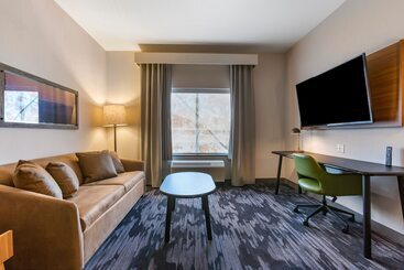 هتل Fairfield By Marriott Inn & Suites Sandusky