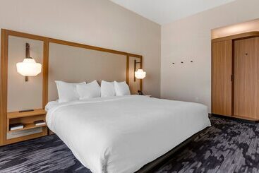 هتل Fairfield By Marriott Inn & Suites Sandusky